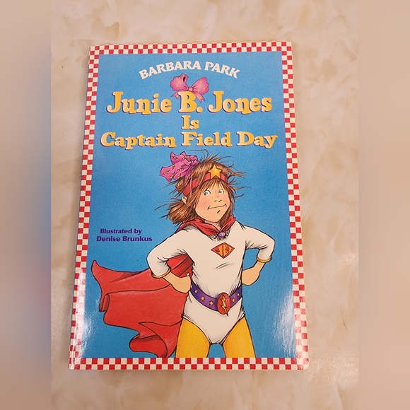 7 Junie B. Jones Chapter Books - Picture 2 of 8